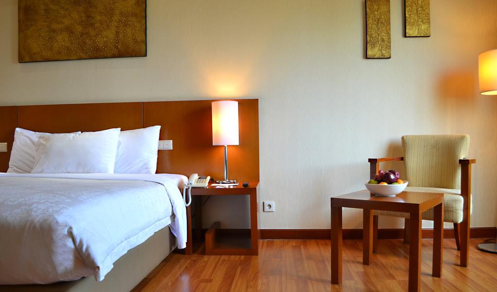 Artotel Gelora Senayan Jakarta Extérieur photo