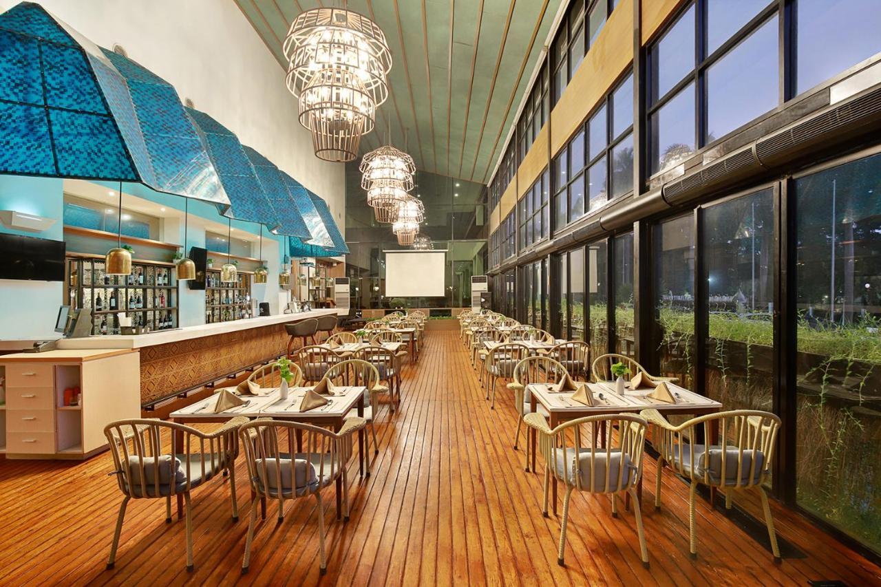 Artotel Gelora Senayan Jakarta Extérieur photo